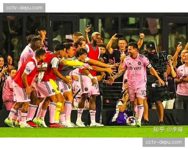 梅斯2-1逆转击败兰斯，替补登场的小将杜基在补时阶段完成绝杀